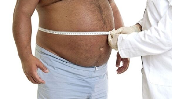 Doctor determines how to lose weight for an obese man